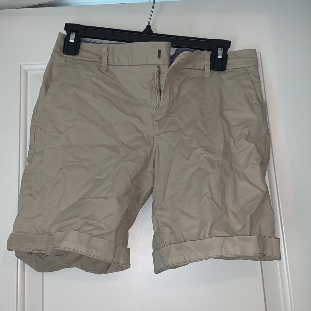 Tommy Hilfiger, size 2 short, women’s/unisex